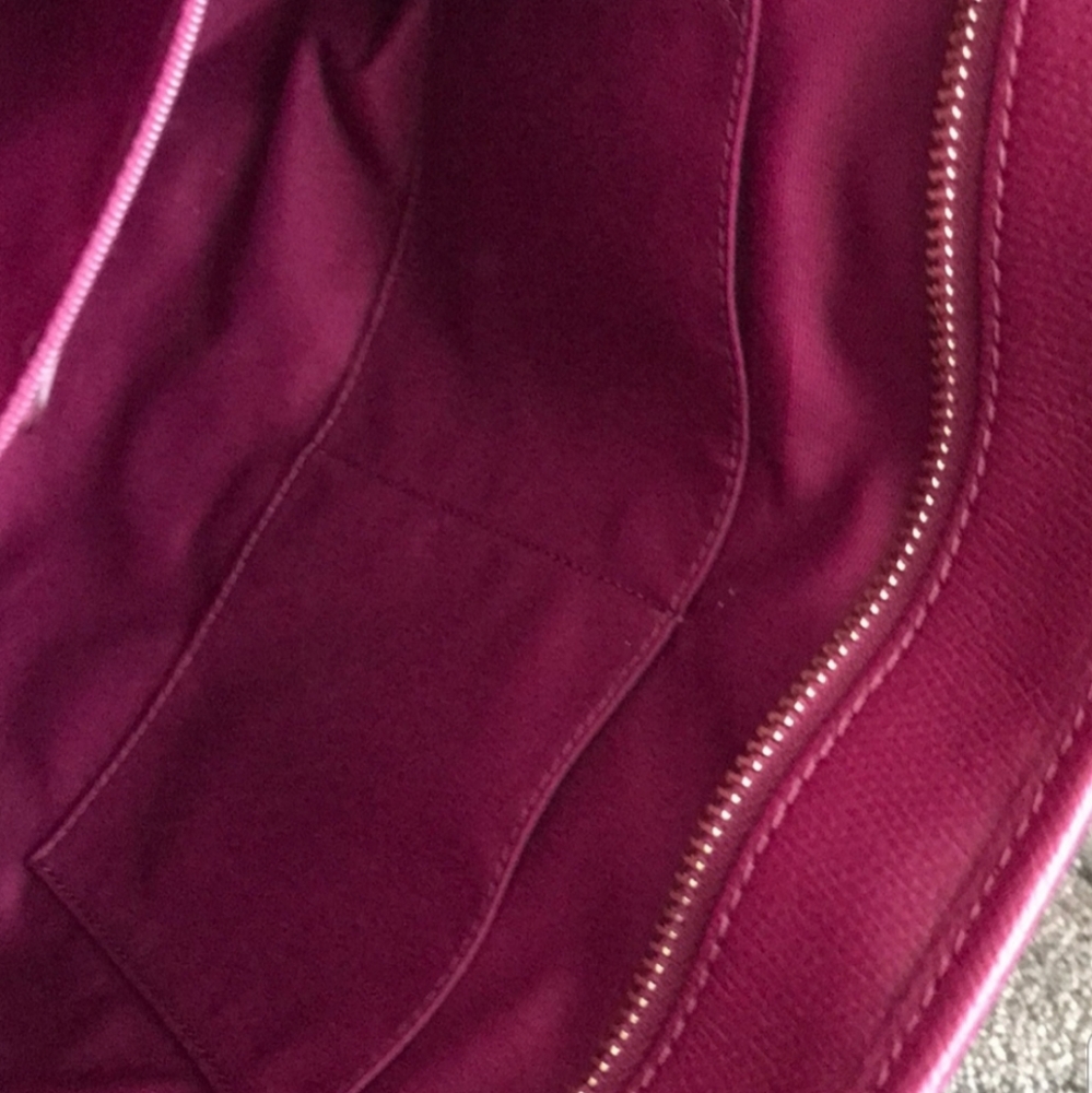 Coach Central Tote with Zip - Picture 7 of 8